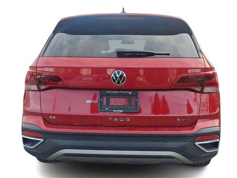 Certified 2022 Volkswagen Taos SE image 5