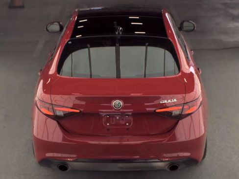Used 2022 Alfa Romeo Giulia Ti w/ Active Assist Plus Package RWD image 17