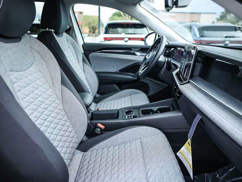 New 2026 Volkswagen Tiguan S image 25