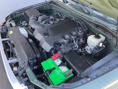 Used 2011 Toyota FJ Cruiser 4WD w/ Convenience Pkg image 57