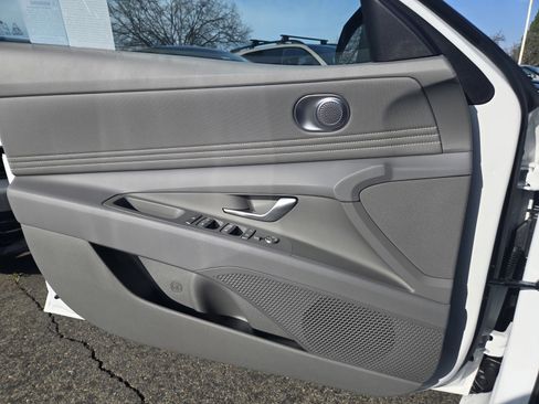 New 2026 Hyundai Elantra SEL Sport image 25
