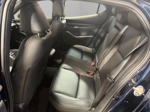 Used 2022 MAZDA MAZDA3 s FWD image 17