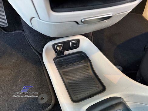 Used 2019 Chrysler Pacifica Touring-L image 35