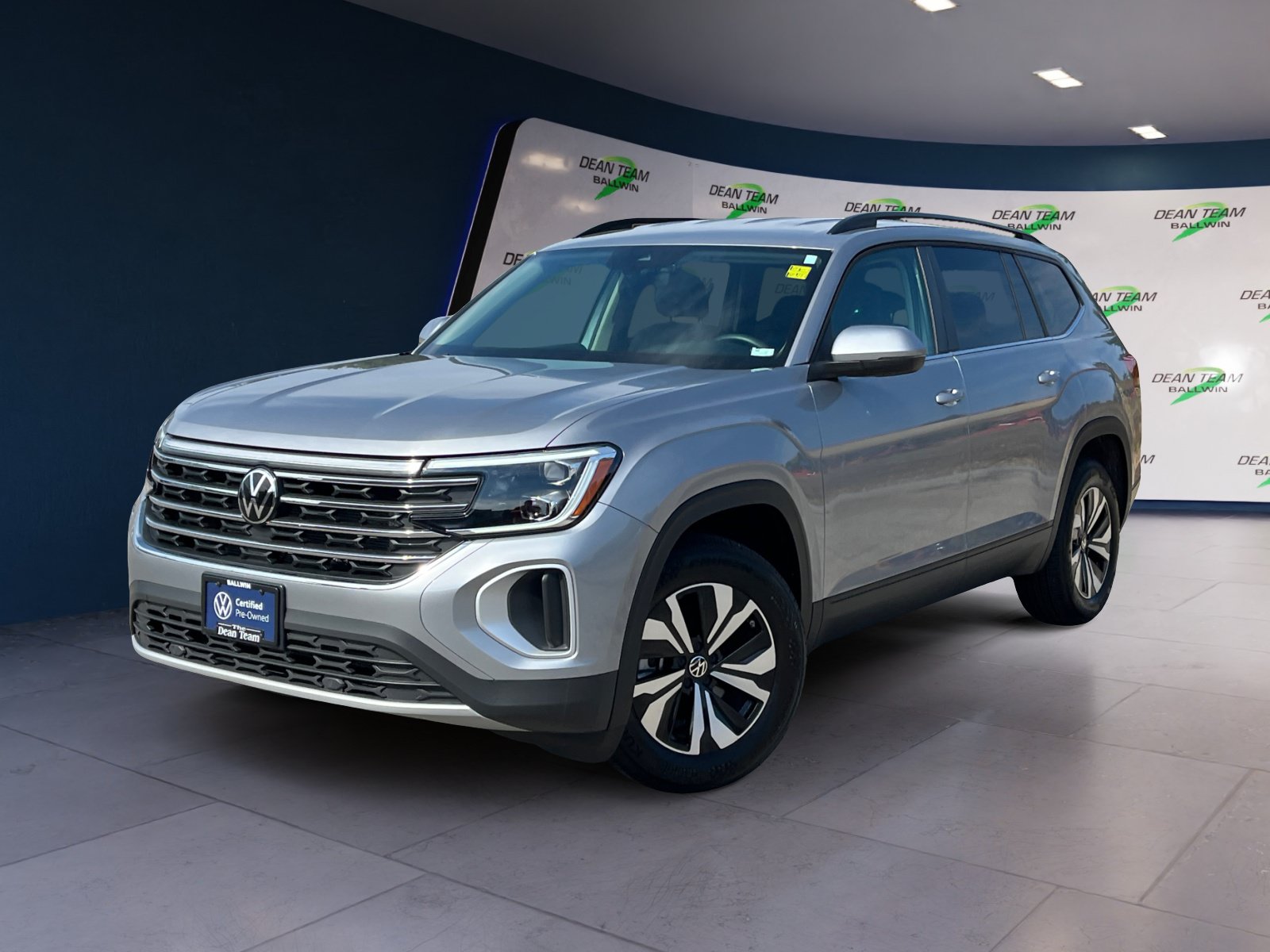 Certified 2025 Volkswagen Atlas SE AWD/4WD image 3