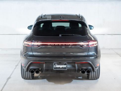 Certified 2026 Porsche Macan AWD/4WD image 10