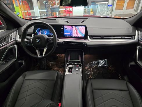 Used 2025 BMW X2 xDrive28i w/ Premium Package AWD/4WD image 34