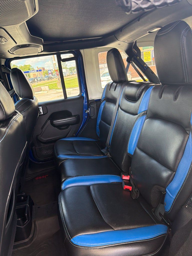 Used 2018 Jeep Wrangler Unlimited Sport S AWD/4WD image 7