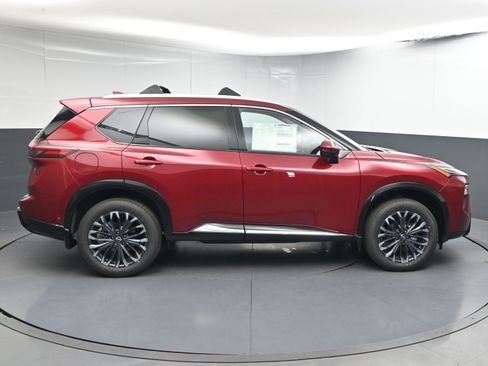 New 2026 Nissan Rogue Platinum w/ Platinum Premium Package image 9