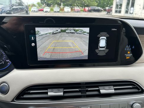 Used 2022 Hyundai Palisade SEL w/ Premium Package AWD/4WD image 19