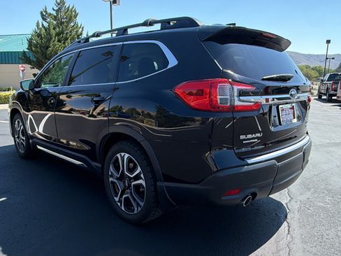 Used 2023 Subaru Ascent Limited w/ Technology Package AWD/4WD image 5