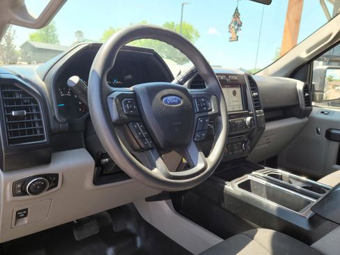 Used 2017 Ford F150 XL w/ Equipment Group 101A Mid AWD/4WD image 9