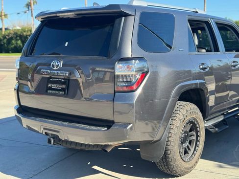 Used 2018 Toyota 4Runner SR5 Premium image 53
