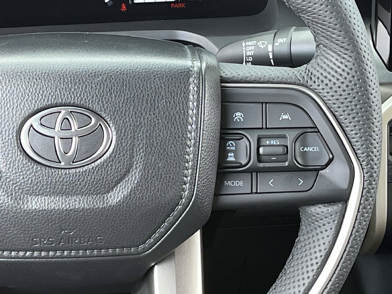 Used 2025 Toyota Tacoma TRD Sport w/ TRD Sport Upgrade Package RWD image 7