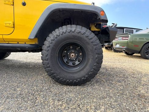 Used 2009 Jeep Wrangler X AWD/4WD image 3