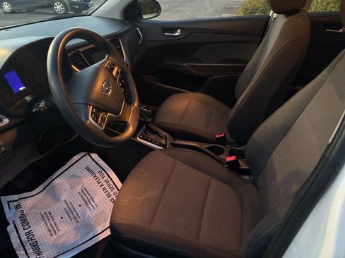 Used 2019 Hyundai Accent SE image 16