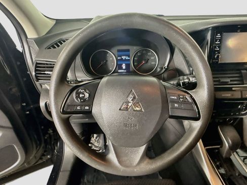 Used 2022 Mitsubishi Eclipse Cross ES FWD image 13
