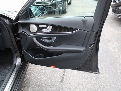 Certified 2022 Mercedes-Benz E 350 4MATIC Sedan image 11