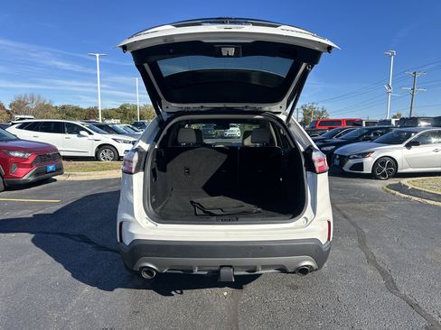 Used 2020 Ford Edge Titanium w/ Equipment Group 301A image 5