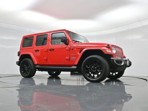 Used 2021 Jeep Wrangler Unlimited Sahara w/ Cold Weather Group image 46