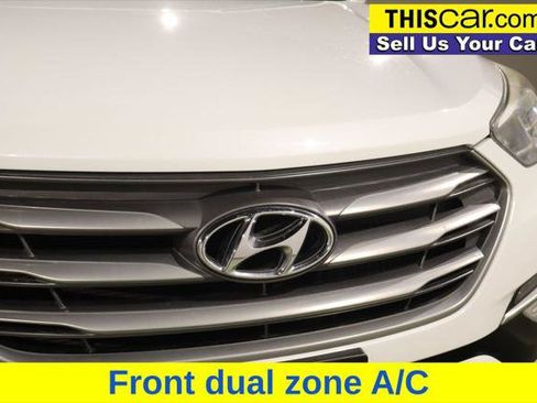 Used 2018 Hyundai Santa Fe Sport 2.0T FWD image 12