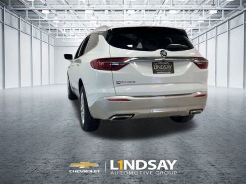 Used 2021 Buick Enclave Premium w/ Sun and Sites Package image 8