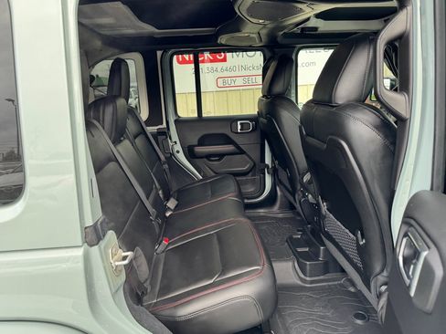 Used 2024 Jeep Wrangler Unlimited Rubicon image 38
