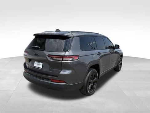 Used 2021 Jeep Grand Cherokee L Laredo AWD/4WD image 2