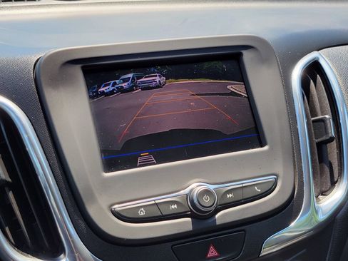Used 2020 Chevrolet Equinox LT FWD image 21