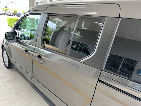 Certified 2019 Ford Transit Connect XLT FWD image 12