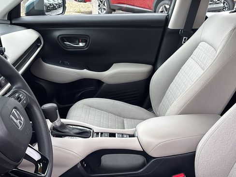 Certified 2025 Honda HR-V LX image 24