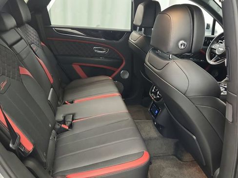Used 2021 Bentley Bentayga Speed AWD/4WD image 38