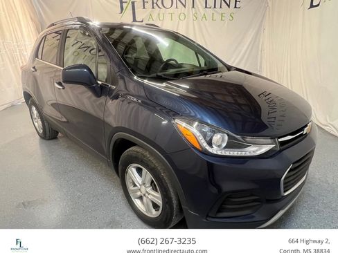 Used 2019 Chevrolet Trax LT w/ LT Convenience Package image 1