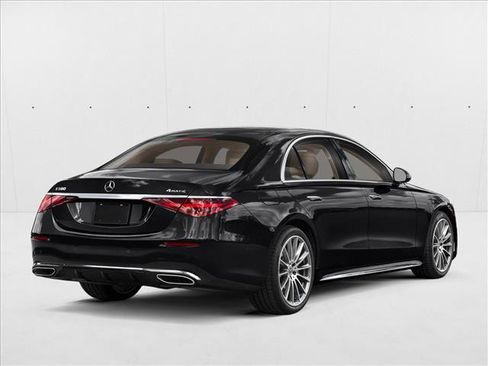 New 2025 Mercedes-Benz S 580 4MATIC Sedan image 2