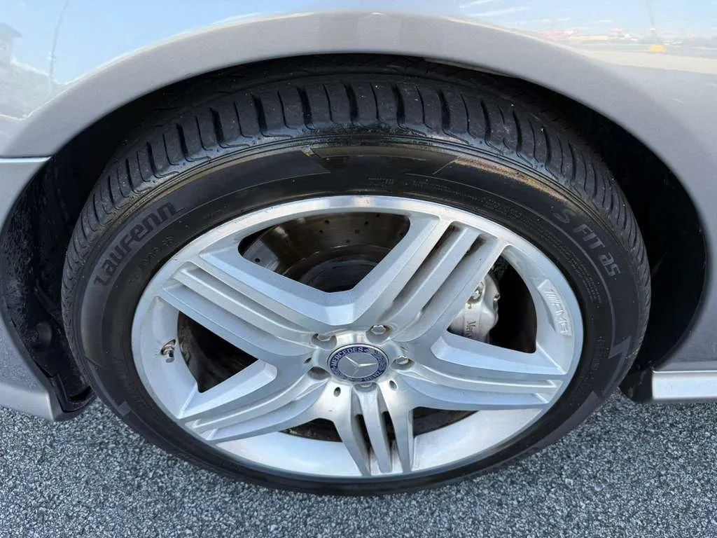 Used 2012 Mercedes-Benz S 550 4MATIC image 7