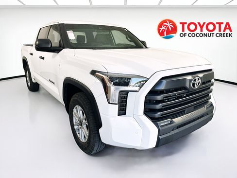 Used 2025 Toyota Tundra SR5 w/ SR5 Convenience Package RWD image 1