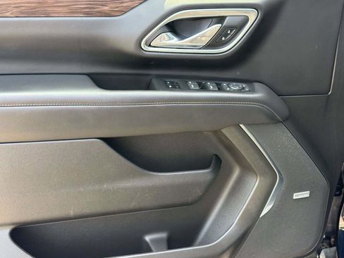 Used 2023 Chevrolet Tahoe LT w/ Luxury Package RWD image 13