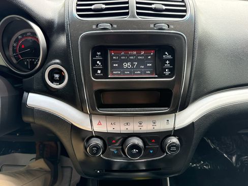 Used 2016 Dodge Journey SE w/ Comfort/Convenience Group AWD/4WD image 22