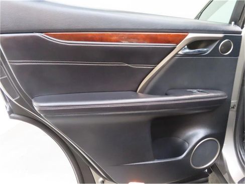 Used 2018 Lexus RX 450hL Luxury image 26