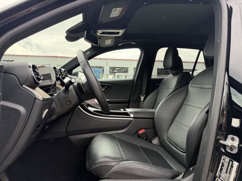 Certified 2025 Mercedes-Benz GLC 300 4MATIC image 5