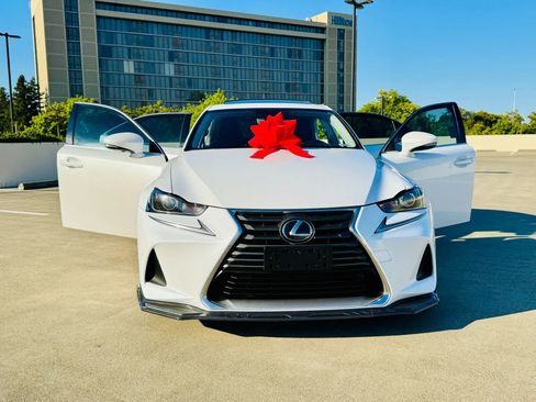 Used 2020 Lexus IS 300 w/ Premium Package image 66