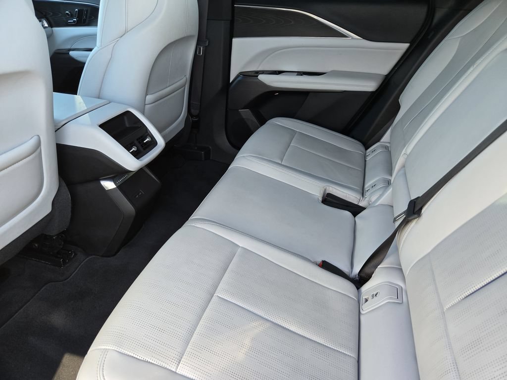 Certified 2024 Cadillac Lyriq Sport AWD/4WD image 18