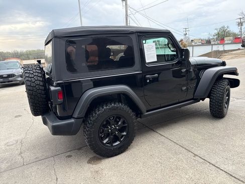 Used 2021 Jeep Wrangler Sport AWD/4WD image 5