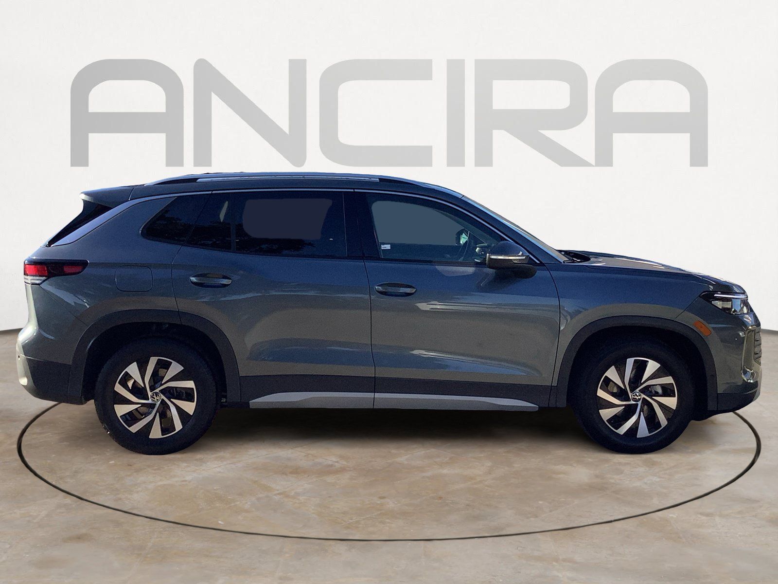 New 2026 Volkswagen Tiguan S FWD image 9
