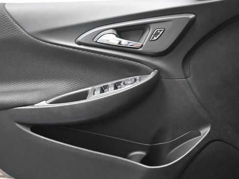 New 2024 Chevrolet Malibu LT FWD image 17