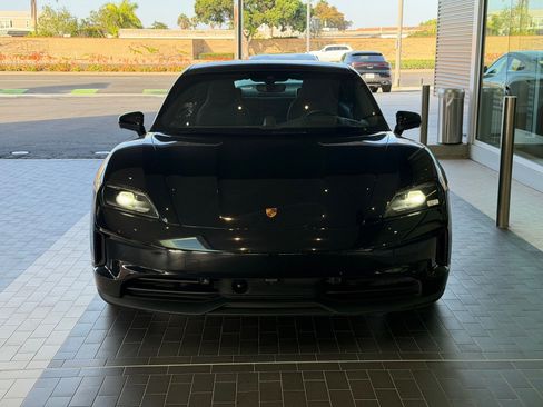 Certified 2025 Porsche Taycan w/ Premium Package RWD image 6