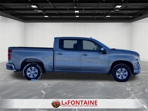 Used 2025 Chevrolet Silverado 1500 LT image 6