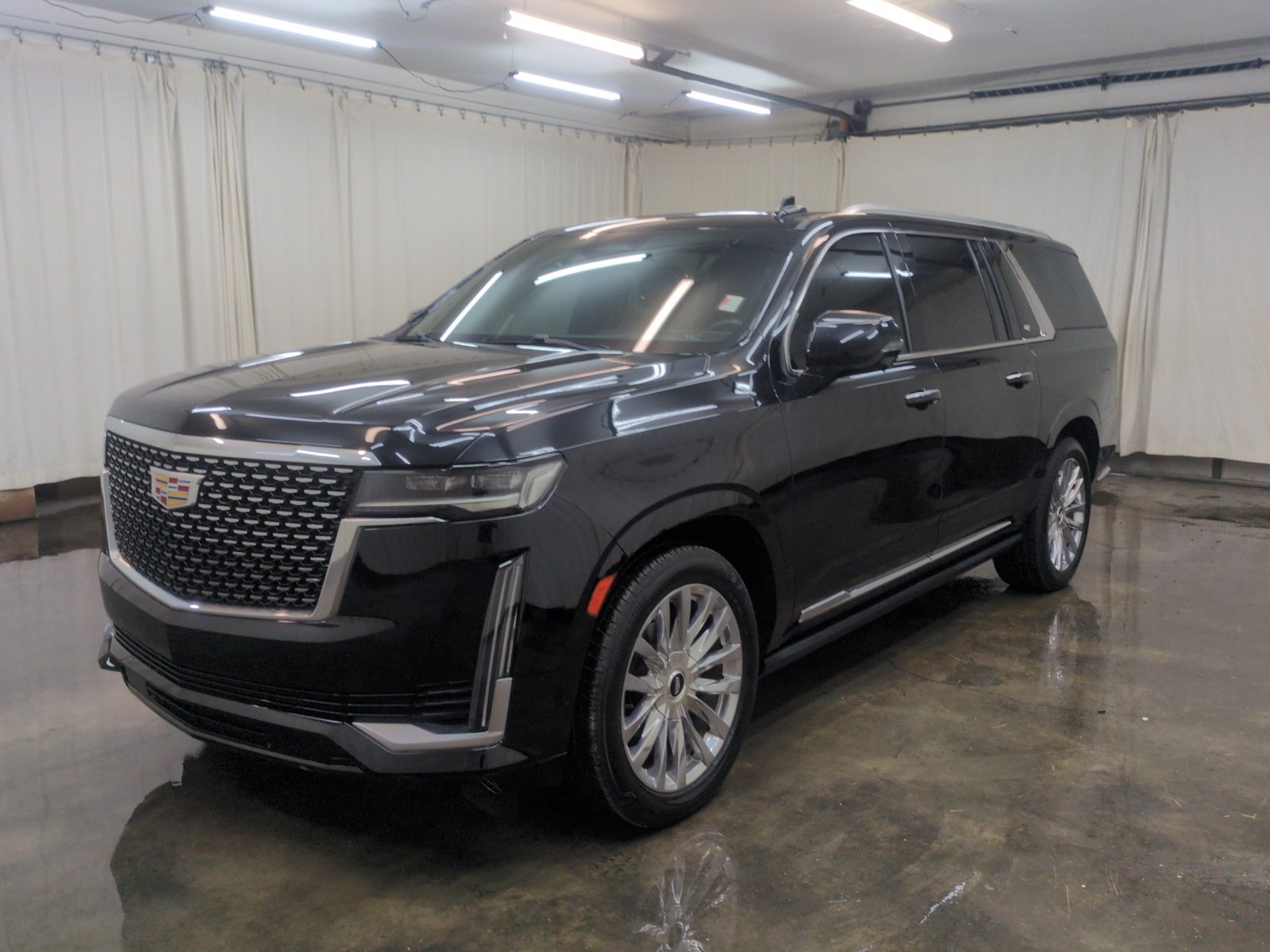 Used 2024 Cadillac Escalade ESV Premium Luxury w/ Performance Package AWD/4WD image 1