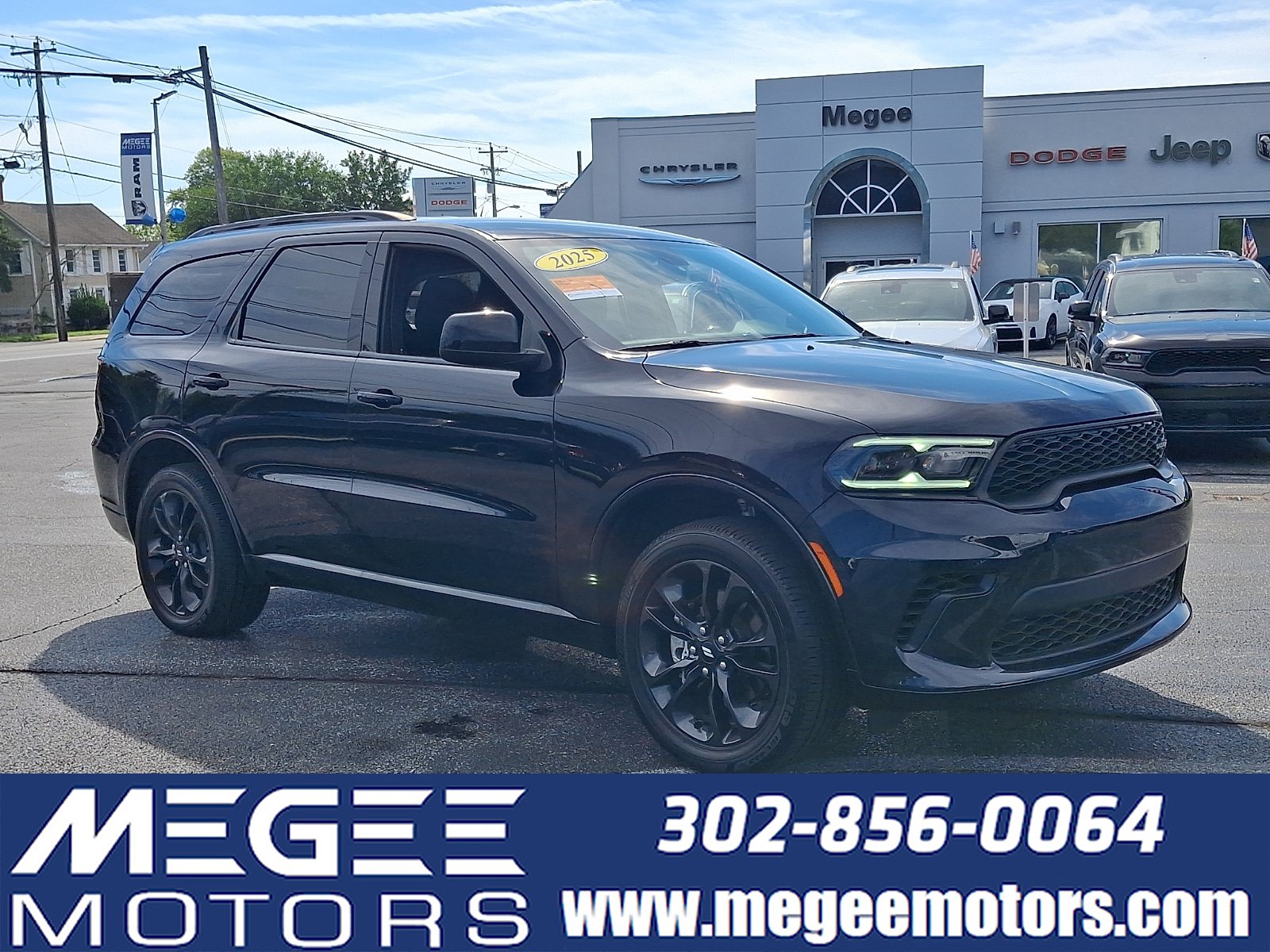 Certified 2025 Dodge Durango GT w/ Blacktop Package AWD/4WD image 1
