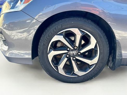 Used 2016 Honda Accord EX-L image 33