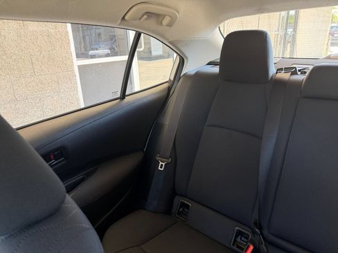 Used 2025 Toyota Corolla LE FWD image 37